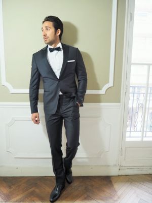 Smoking noir cérémonie Emmanuelle khann homme cintré branché mariage